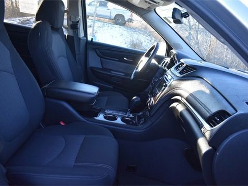 Certified 2016 Chevrolet Traverse LT image 12