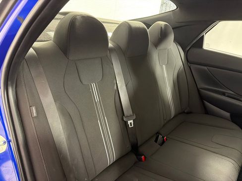 Used 2025 Hyundai Elantra Sport FWD image 22