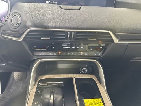 Used 2025 MAZDA CX-90 Plug-In Hybrid w/ Preferred image 23