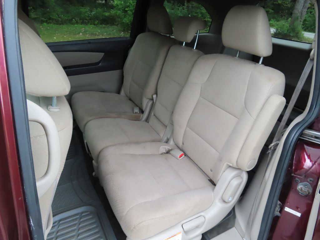 Used 2016 Honda Odyssey SE image 24