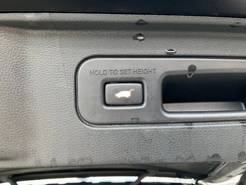 Used 2024 Honda Pilot TrailSport image 19