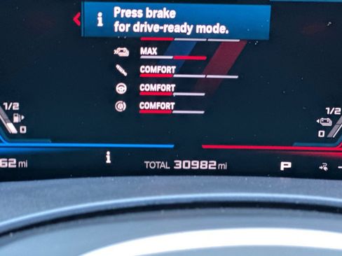 Used 2024 BMW XM AWD/4WD image 32