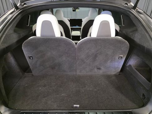 Used 2022 Tesla Model X image 42