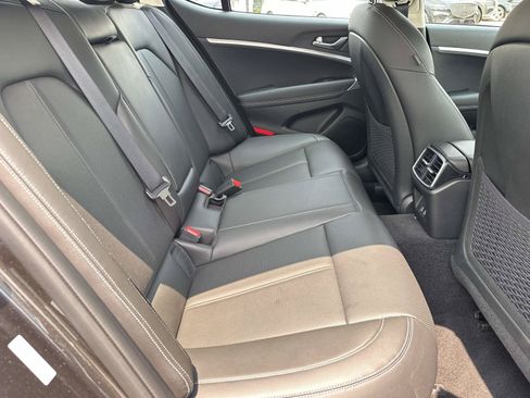 Used 2026 Genesis G70 2.5T RWD image 35
