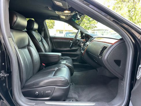 Used 2006 Cadillac DTS FWD image 24