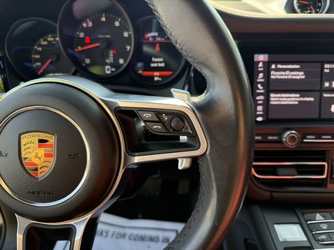 Used 2020 Porsche Macan AWD/4WD image 35