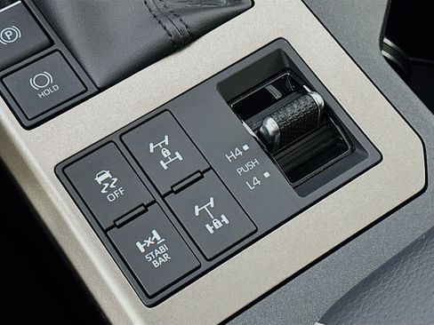 Used 2024 Toyota Land Cruiser image 21