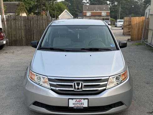 Used 2011 Honda Odyssey LX image 4