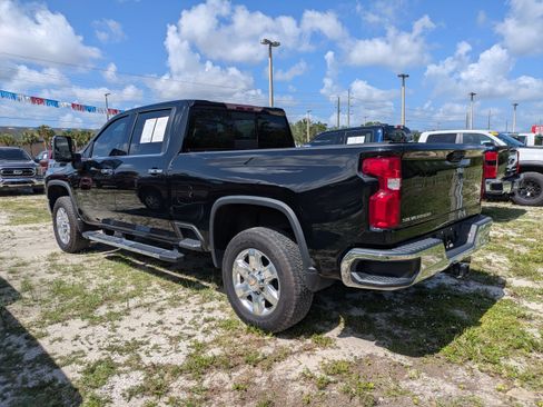 Used 2021 Chevrolet Silverado 2500 LTZ w/ LTZ Convenience Package AWD/4WD image 6