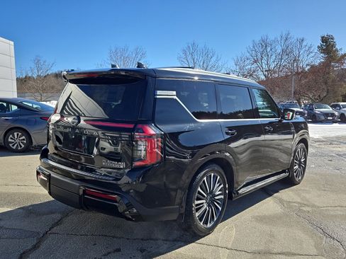 New 2025 Nissan Armada Platinum Reserve image 8