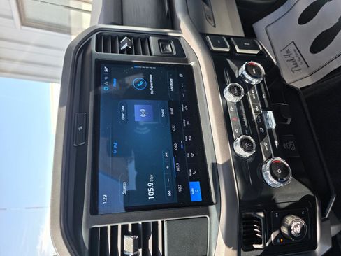 Used 2025 Ford F150 XLT w/ Equipment Group 301A Standard image 15