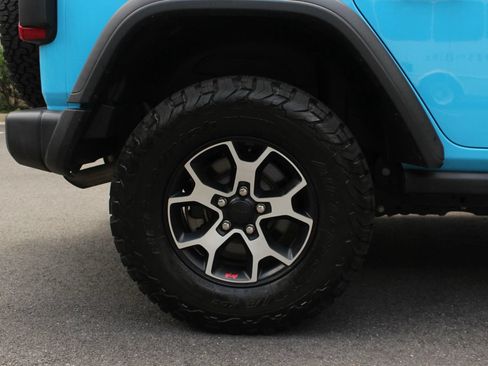 Used 2021 Jeep Wrangler Unlimited Rubicon w/ Safety Group AWD/4WD image 5