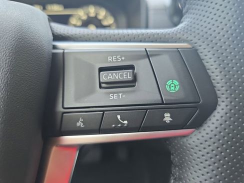 Used 2025 Mitsubishi Outlander SEL image 19