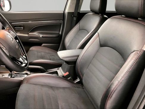 Used 2024 Mitsubishi Outlander Sport SE AWD/4WD image 17