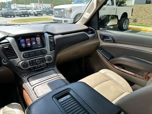 Used 2018 Chevrolet Tahoe Premier AWD/4WD image 20
