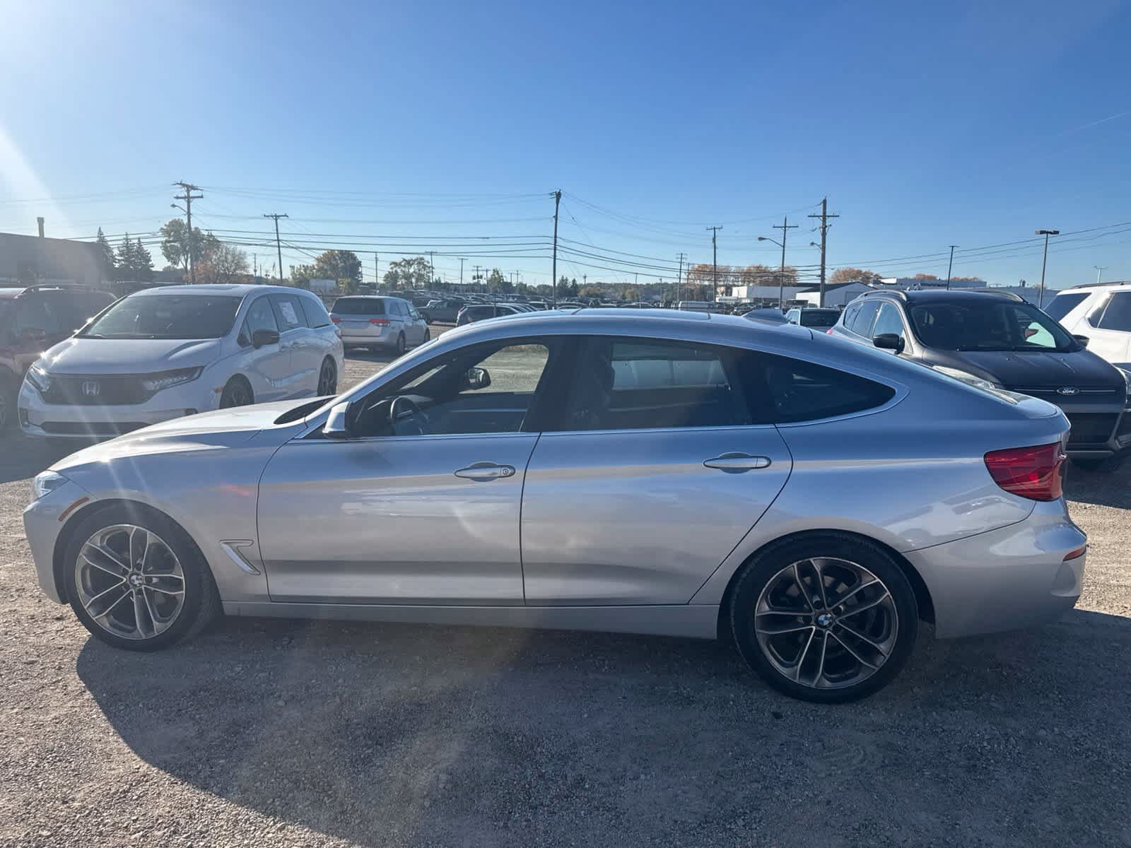 Used 2018 BMW 330i Gran Turismo xDrive AWD/4WD image 12