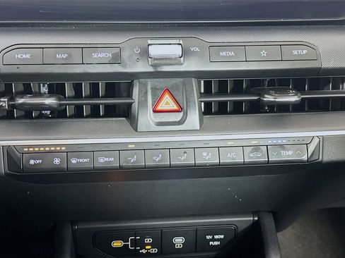 Used 2025 Kia K4 LXS image 24