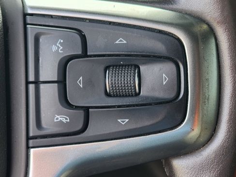 Used 2021 Chevrolet Silverado 1500 LT image 10