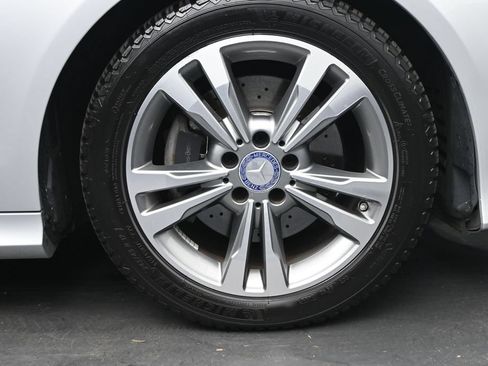 Used 2014 Mercedes-Benz E 250 BlueTEC Sedan image 10