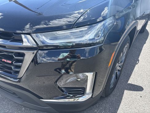 Used 2023 Chevrolet Traverse RS AWD/4WD image 9