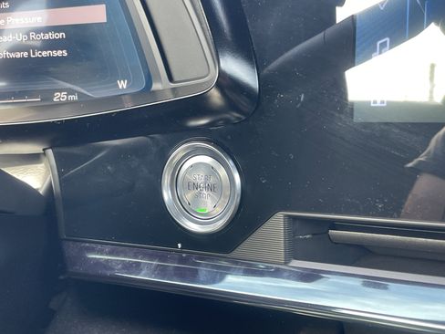 Used 2025 Chevrolet Corvette Z06 image 24