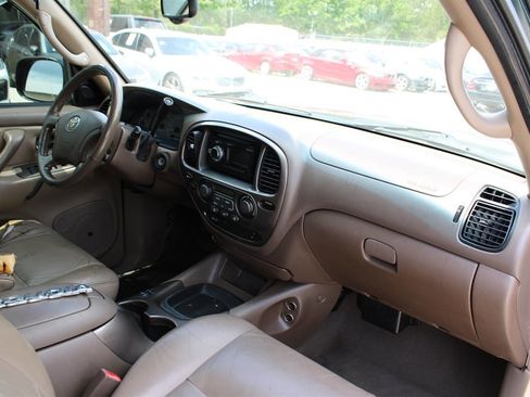 Used 2003 Toyota Sequoia Limited image 16