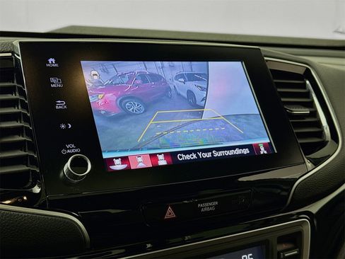 Used 2023 Honda Ridgeline Black Edition image 11