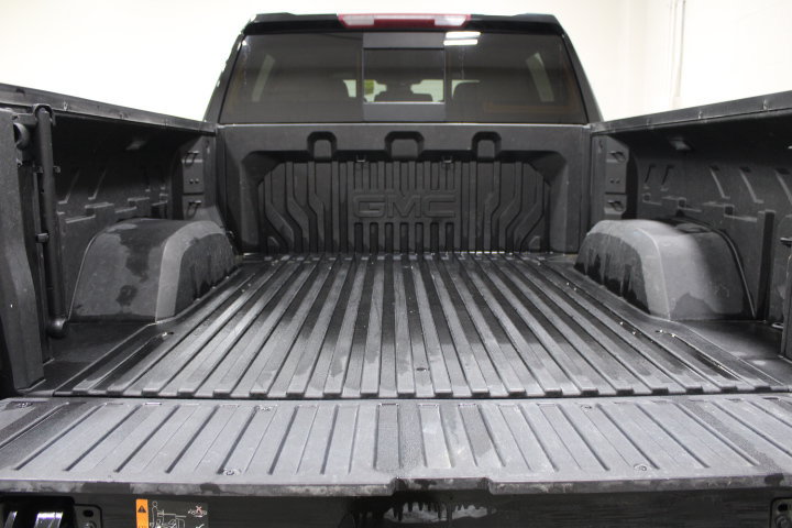 Used 2022 GMC Sierra 1500 AT4 w/ AT4 Premium Package AWD/4WD image 13