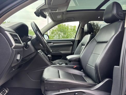 Used 2021 Volkswagen Atlas SEL R-Line AWD/4WD image 11