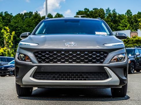 Used 2023 Hyundai Kona SEL FWD image 8