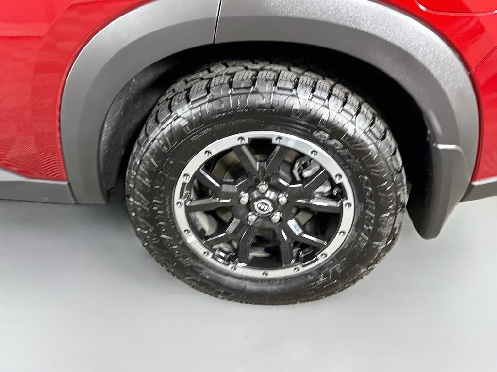 Used 2025 Nissan Pathfinder Rock Creek AWD/4WD image 37