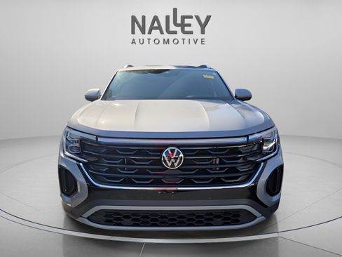 Used 2024 Volkswagen Atlas Cross Sport SE image 6