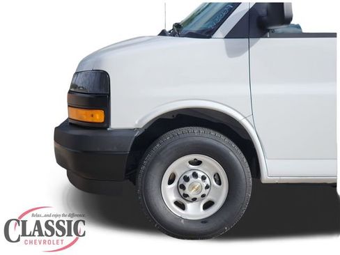 New 2025 Chevrolet Express 2500 Extended RWD image 17