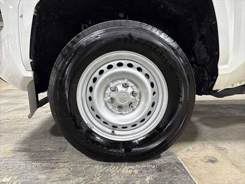 Certified 2025 Toyota Tacoma SR image 10