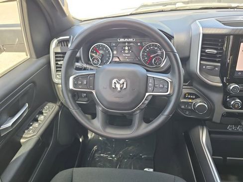 New 2026 RAM 1500 Express AWD/4WD image 10