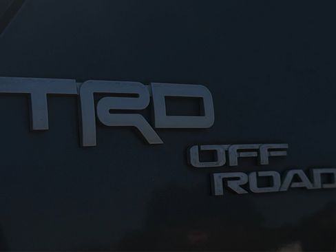 Used 2019 Toyota 4Runner TRD Off-Road image 13