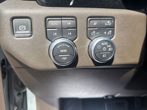Certified 2025 GMC Sierra 1500 SLT w/ SLT Premium Plus Package AWD/4WD image 15