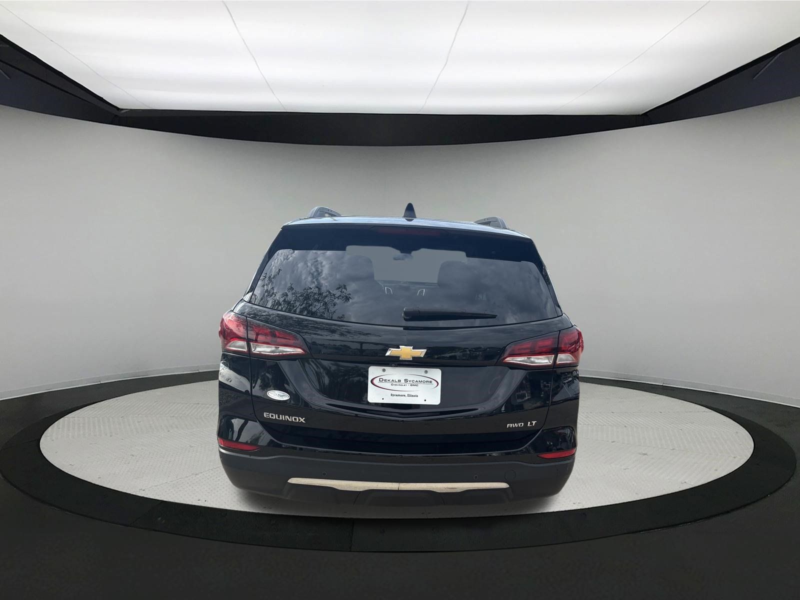 Used 2024 Chevrolet Equinox LT AWD/4WD image 4