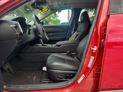 Used 2025 MAZDA CX-50 AWD 2.5 S w/ Premium Plus Pkg image 10