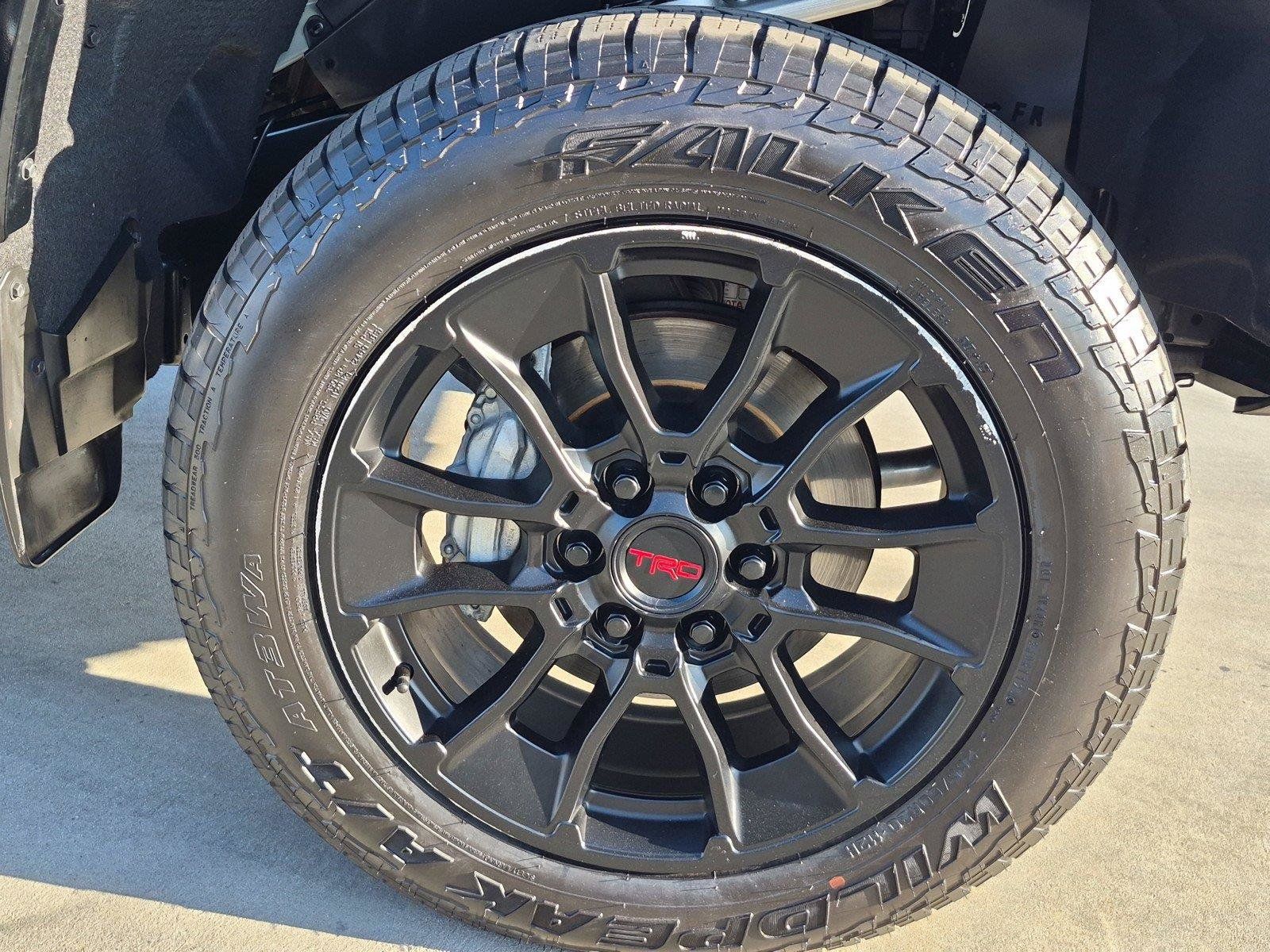 Used 2026 Toyota Tundra Platinum w/ TRD Off-Road Package AWD/4WD image 12