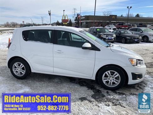Used 2012 Chevrolet Sonic LT image 4