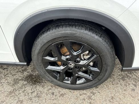 Used 2025 Honda HR-V Sport image 7