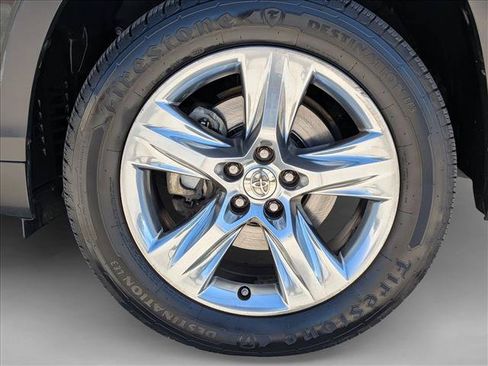 Used 2014 Toyota Highlander Limited FWD image 26