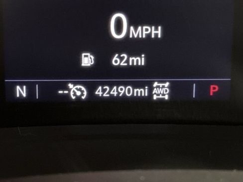 Used 2023 Buick Envision Preferred AWD/4WD image 13