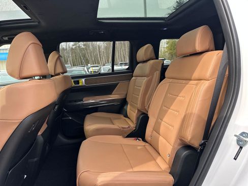 New 2026 Hyundai Santa Fe Calligraphy image 9