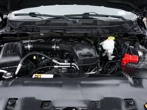 Used 2018 RAM 1500 Laramie image 12