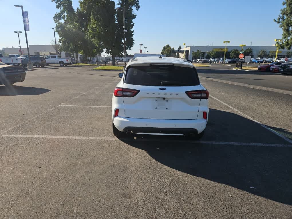 Used 2023 Ford Escape ST-Line w/ Tech Pack #1 FWD image 6