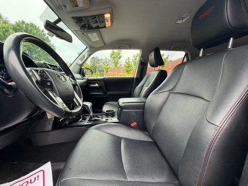 Used 2019 Toyota 4Runner TRD Off-Road Premium AWD/4WD image 16