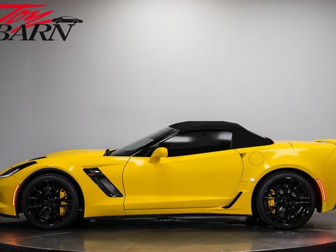 Used 2016 Chevrolet Corvette Z06 w/ 3LZ Preferred Equipment Group RWD image 10