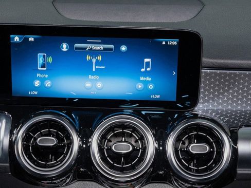 New 2026 Mercedes-Benz GLB 250 image 17